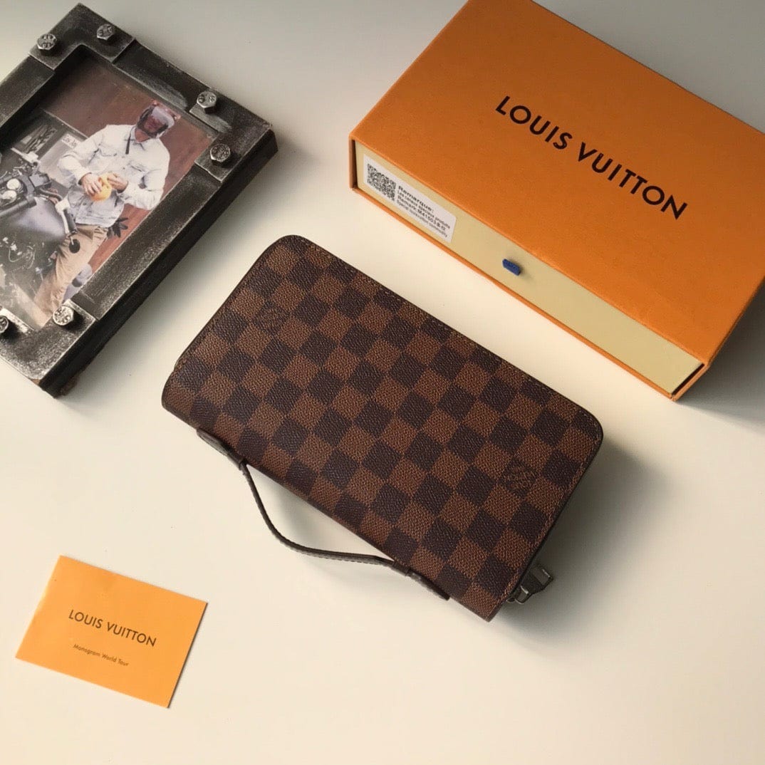 Tunde Store Leather Louis Vuitton Monogram Wallet