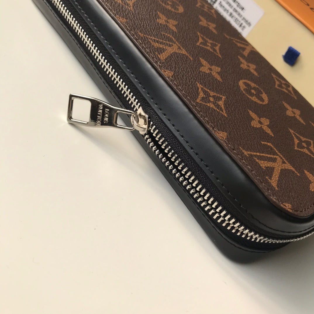 Tunde Store Leather Louis Vuitton Monogram Wallet