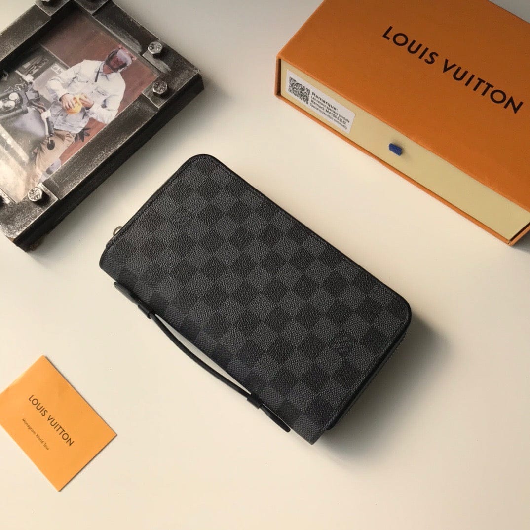 Tunde Store Leather Louis Vuitton Monogram Wallet