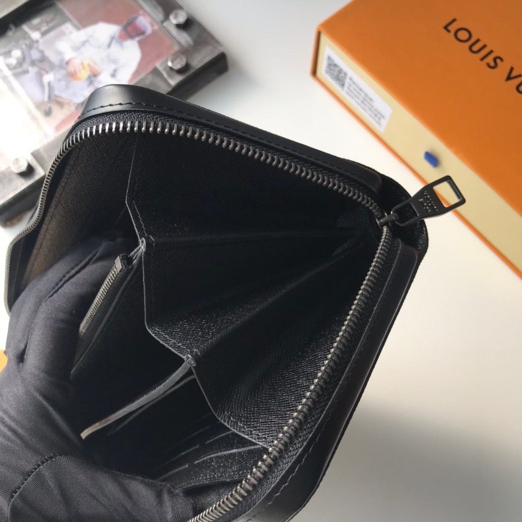 Tunde Store Leather Louis Vuitton Monogram Wallet