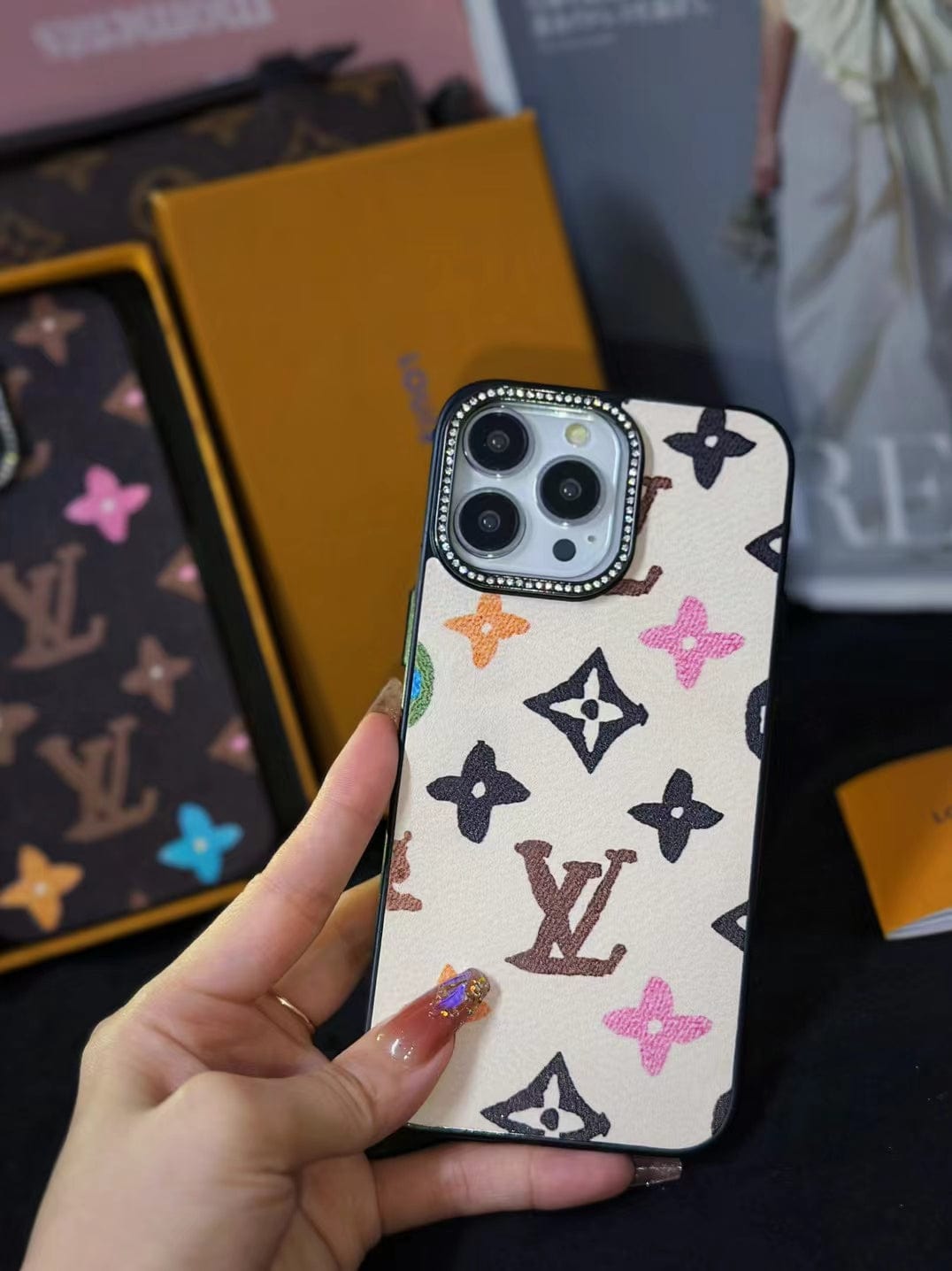 Tunde Store Louis Vuitton Elegant iPhone Case | iPhone 12 to iPhone 15