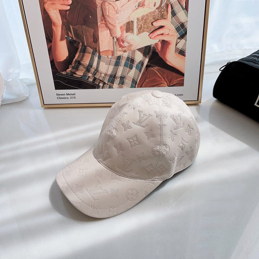 Tunde Store Louis Vuitton Elegant Off-White Monogram Cap