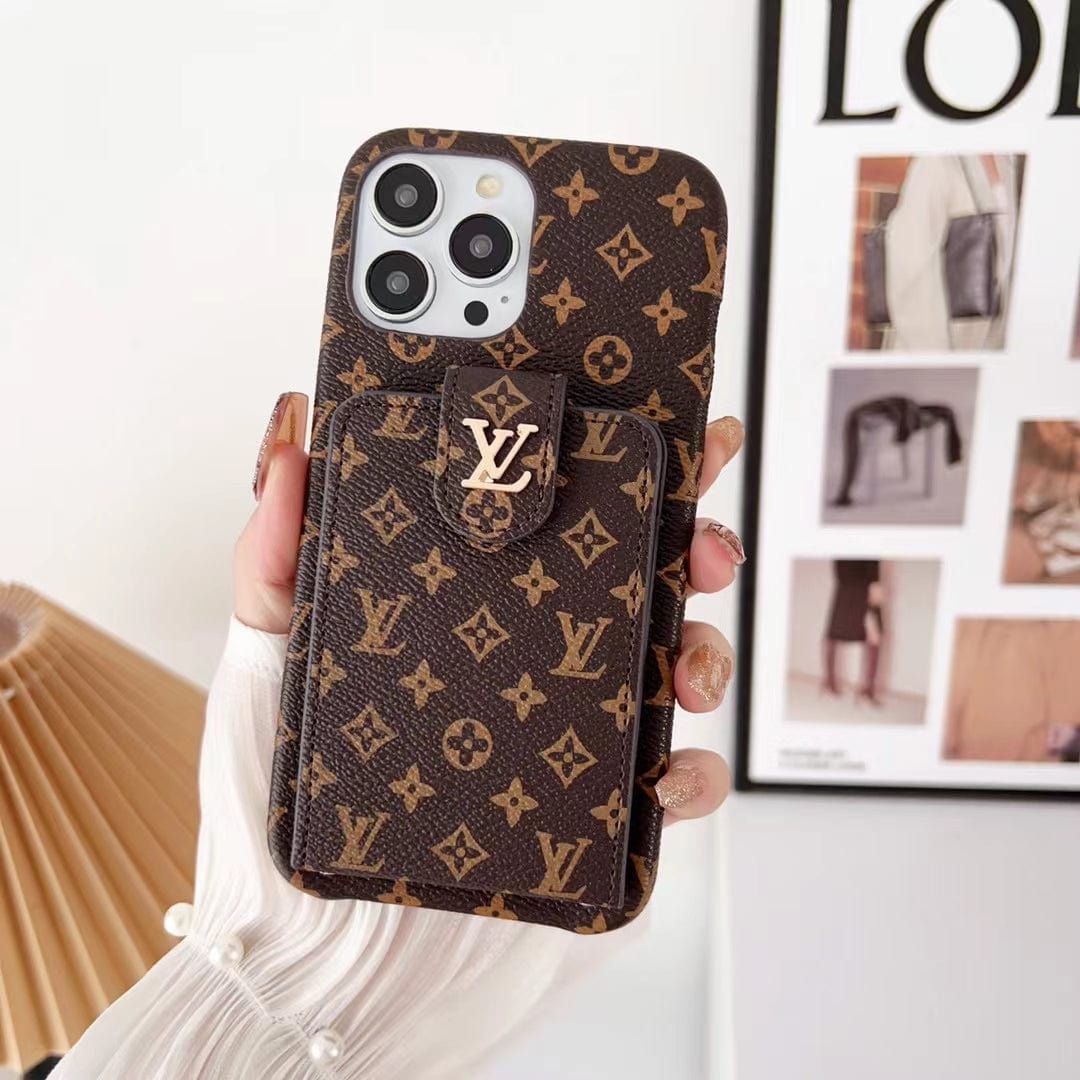 Tunde Store Louis Vuitton iPhone 15 Case with Wallet: A Fusion of Luxury and Functionality