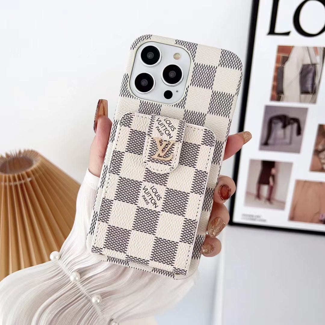 Tunde Store Louis Vuitton iPhone 15 Case with Wallet: A Fusion of Luxury and Functionality