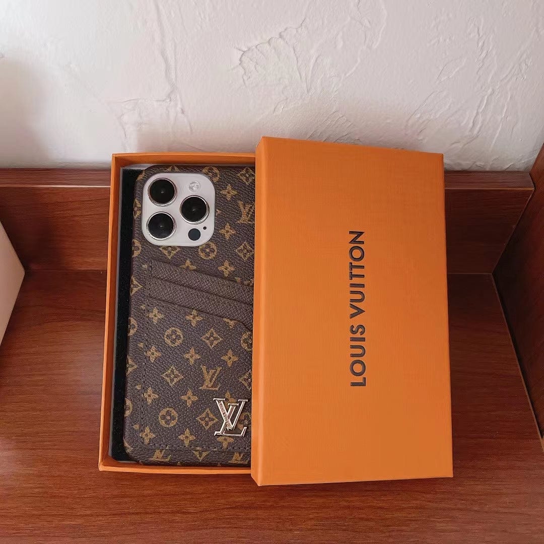 Tunde Store Louis Vuitton iPhone 15 Cover Case With Credit Card Slot