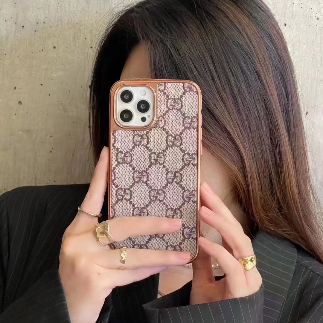 Tunde Store Louis Vuitton iPhone 15 Monogram Case: Unrivaled Luxury and Protection
