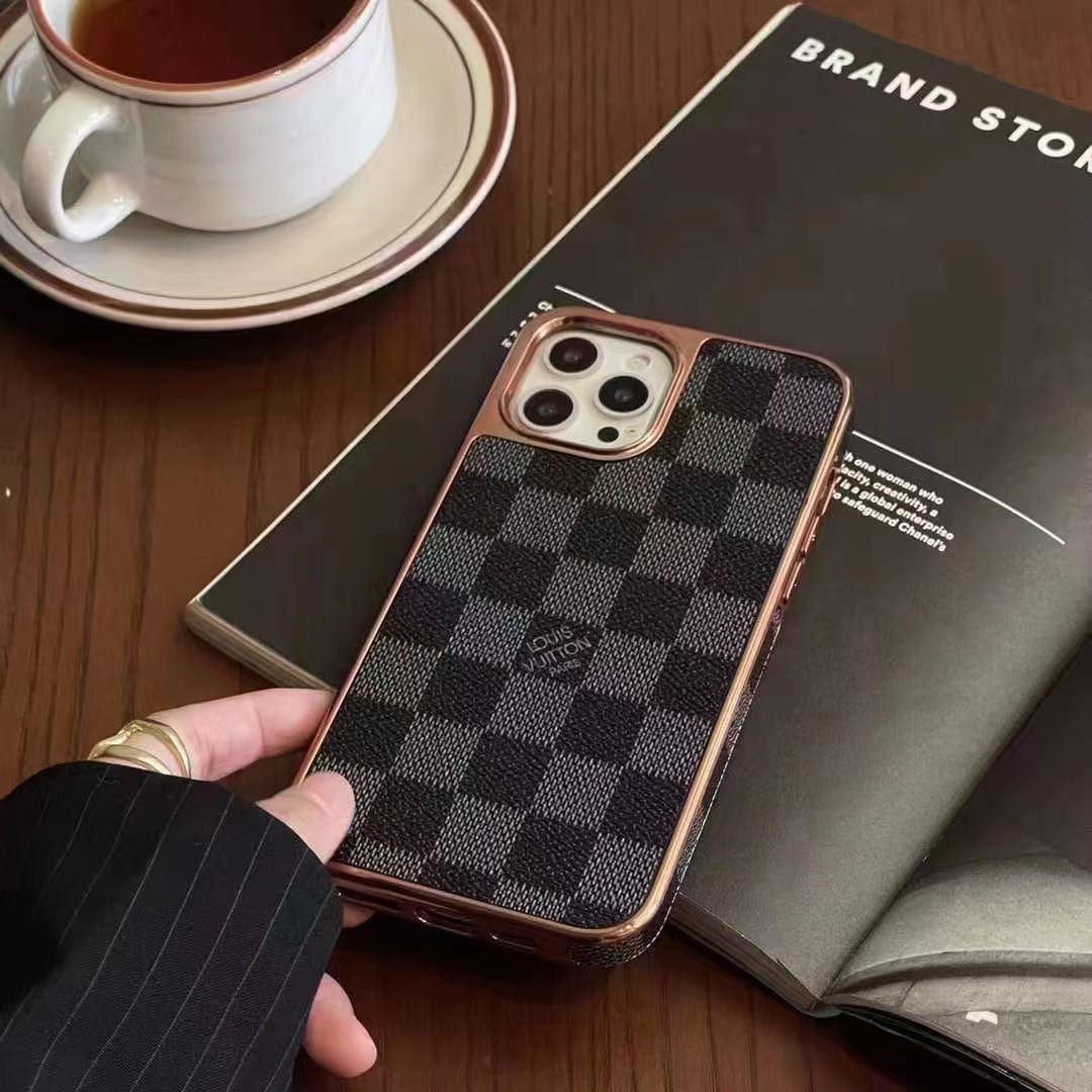 Tunde Store Louis Vuitton iPhone 15 Monogram Case: Unrivaled Luxury and Protection
