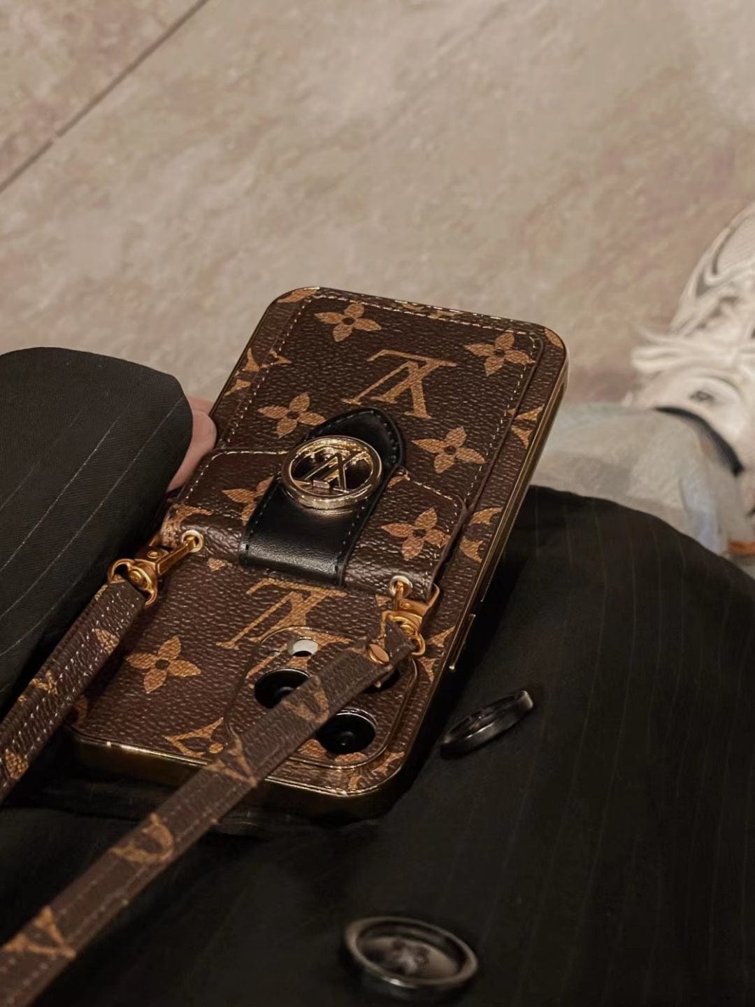Tunde Store Louis Vuitton iPhone 15 Wallet Case Style and Protection
