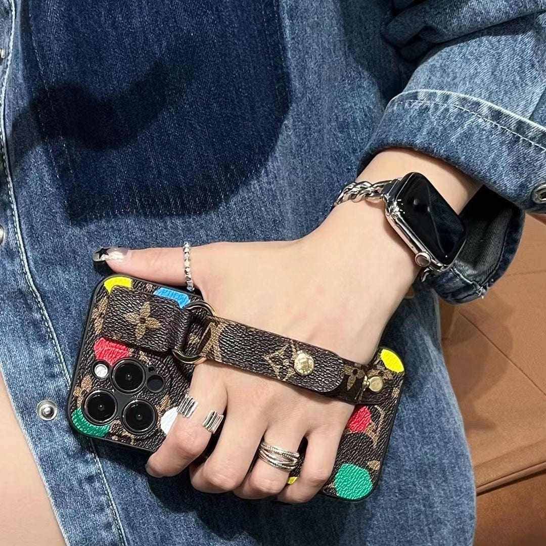 Tunde Store Louis Vuitton iPhone Cover with Handle | iPhone 12 to iPhone 15