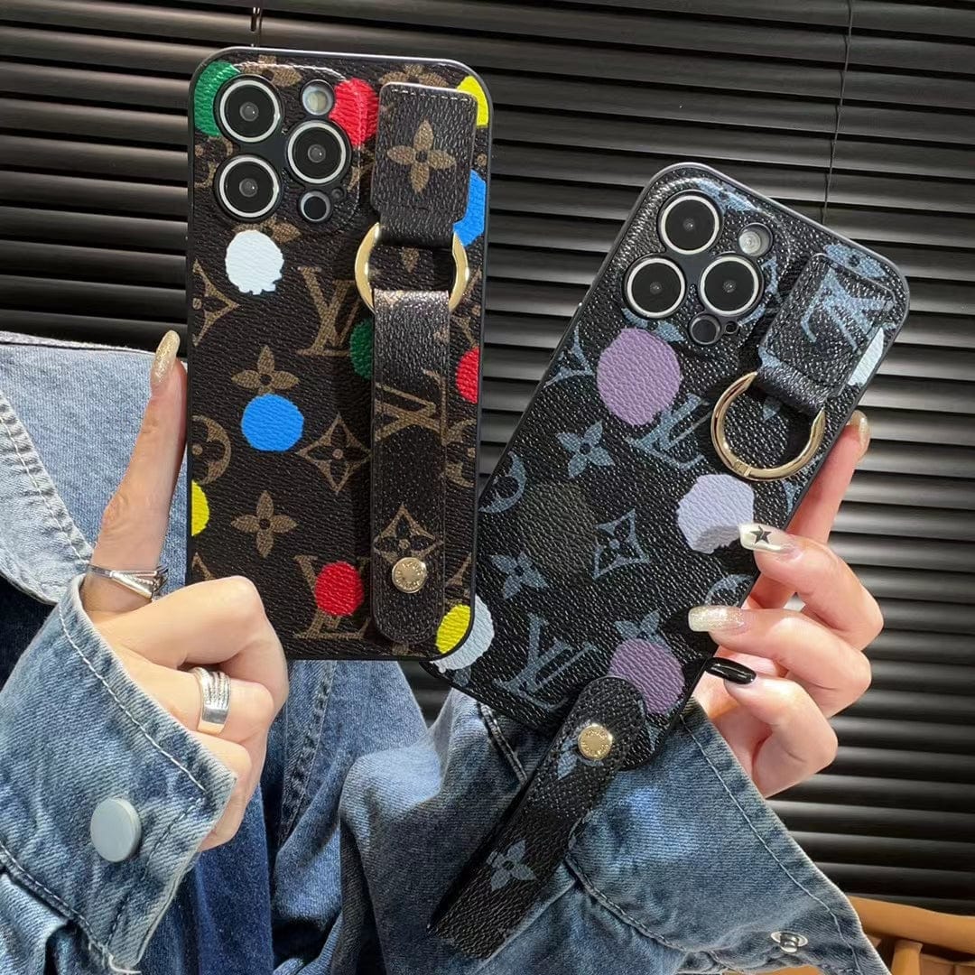 Tunde Store Louis Vuitton iPhone Cover with Handle | iPhone 12 to iPhone 15