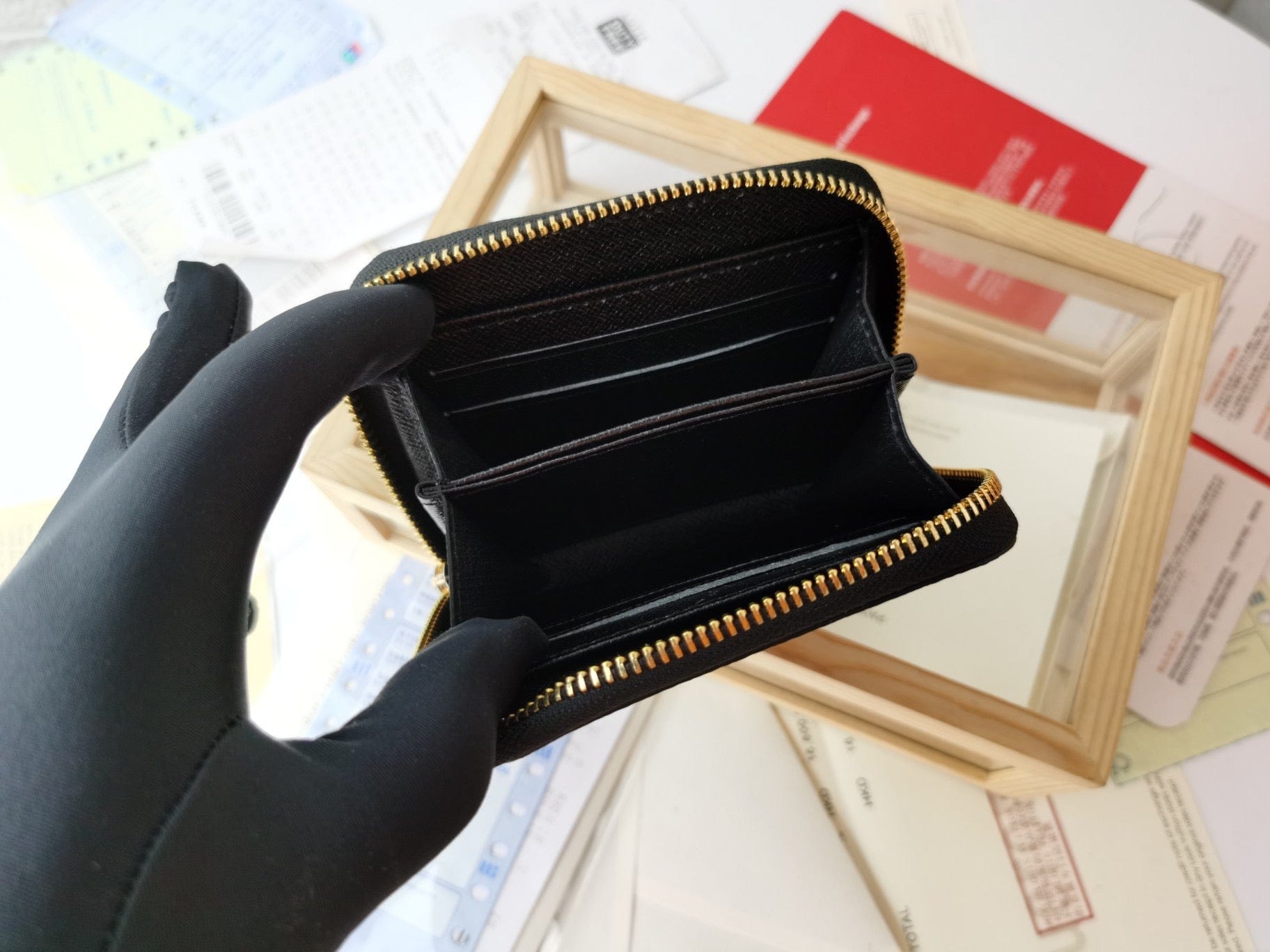 Tunde Store Louis Vuitton Leather Wallet With Zipper