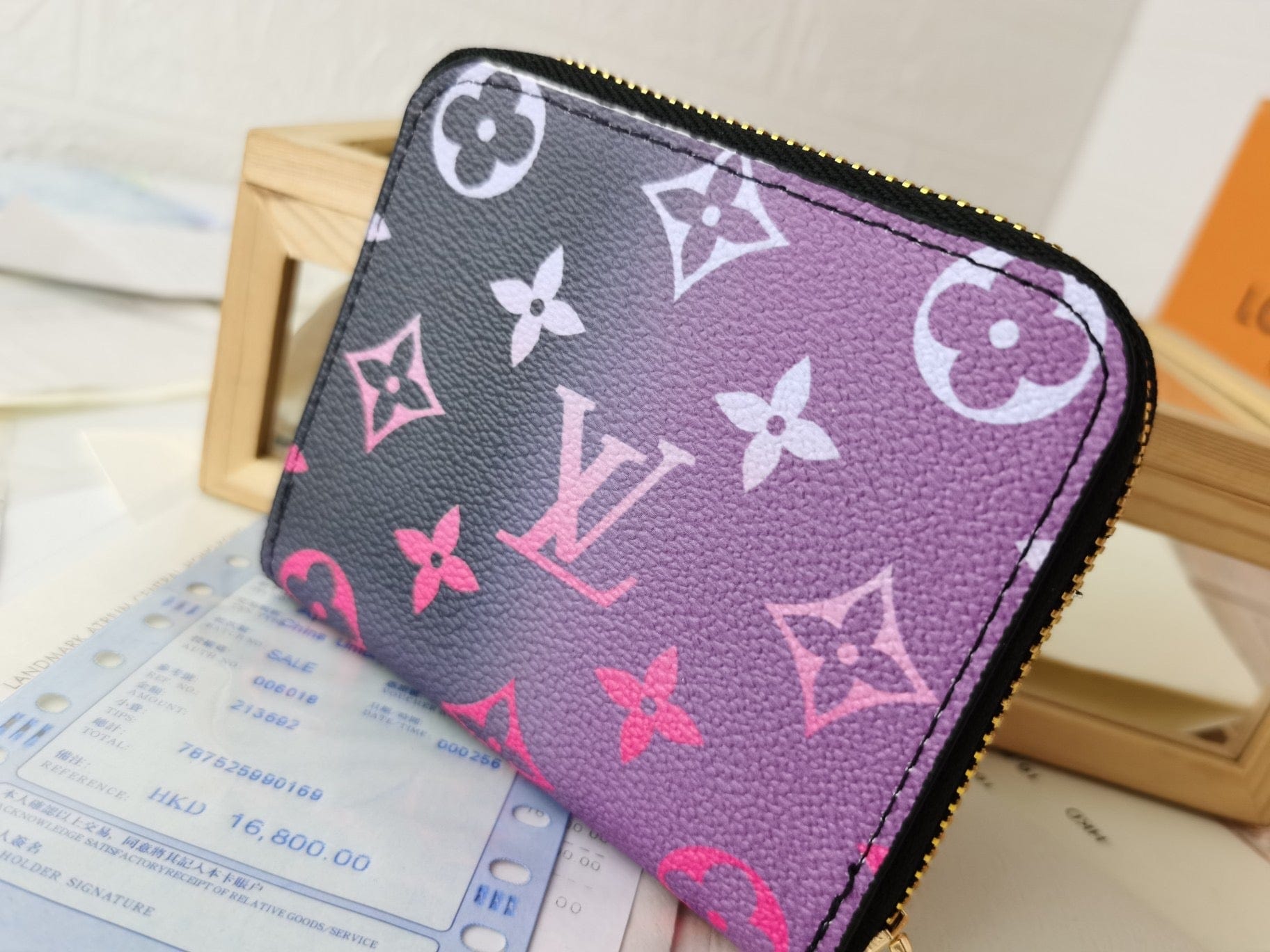 Tunde Store Louis Vuitton Leather Wallet With Zipper
