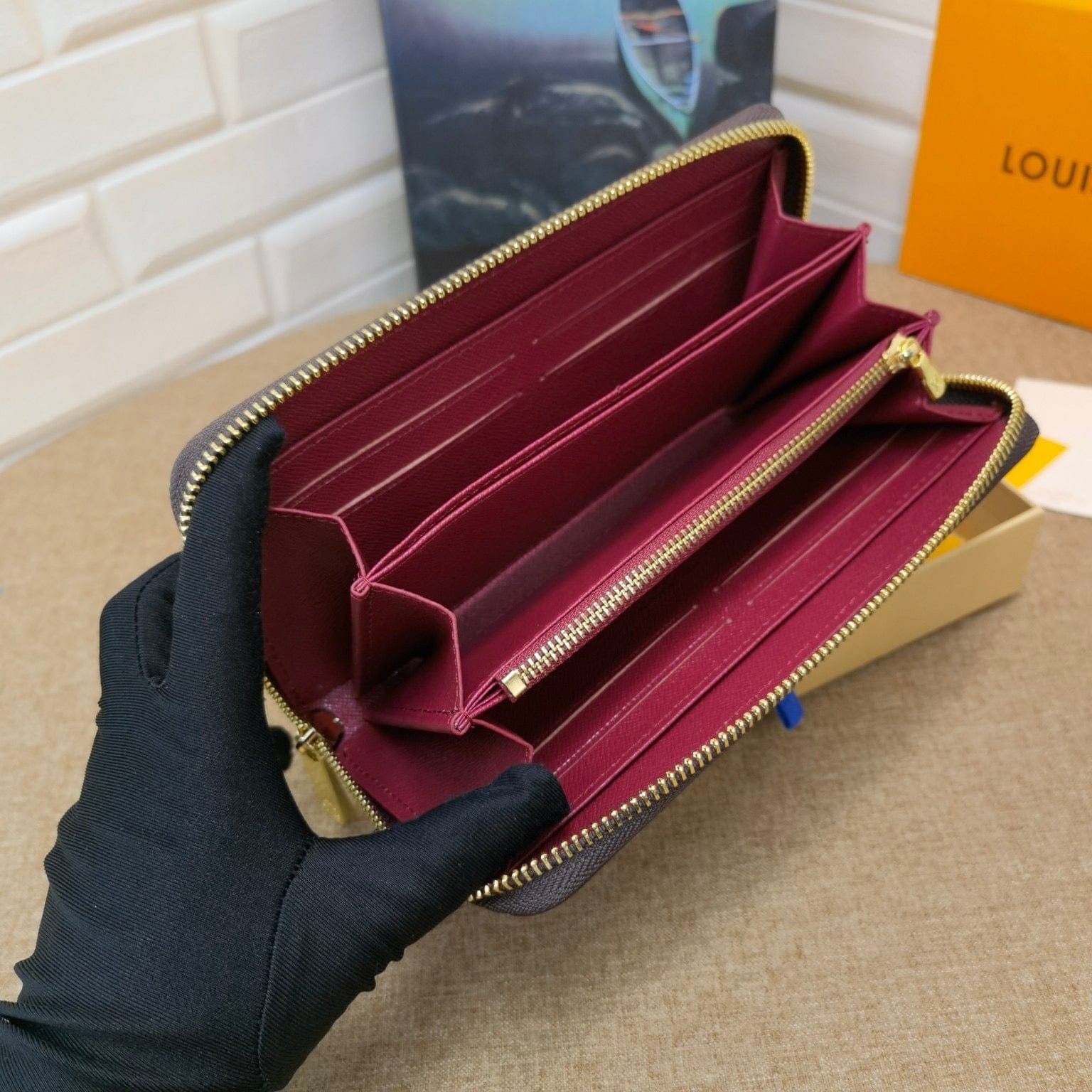 Tunde Store Louis Vuitton Leather Zipper Wallet