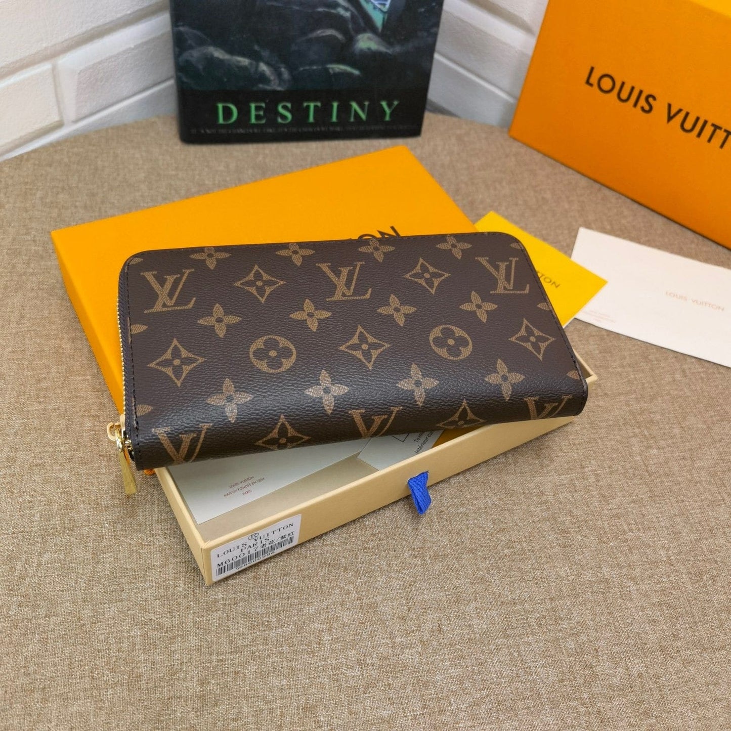 Tunde Store Louis Vuitton Leather Zipper Wallet