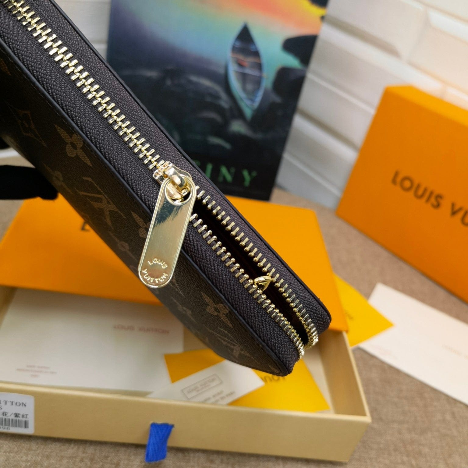 Tunde Store Louis Vuitton Leather Zipper Wallet