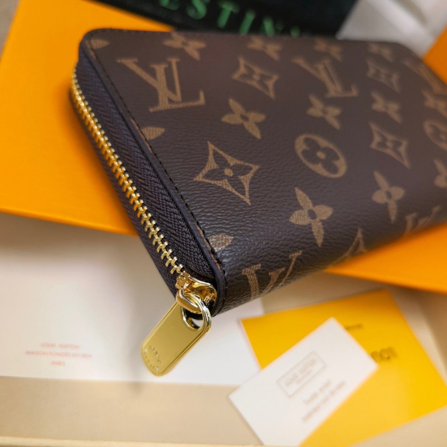 Tunde Store Louis Vuitton Leather Zipper Wallet