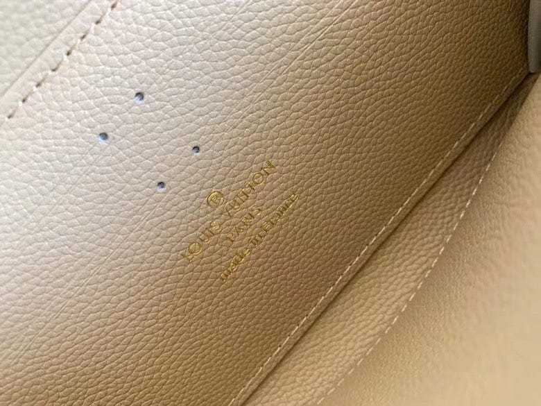 Tunde Store Louis Vuitton Leather Zipper Wallet