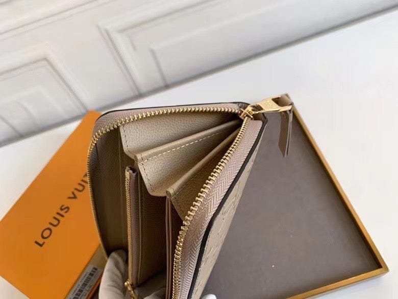 Tunde Store Louis Vuitton Leather Zipper Wallet