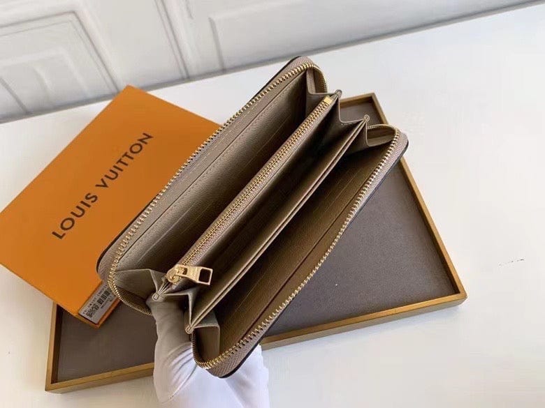Tunde Store Louis Vuitton Leather Zipper Wallet