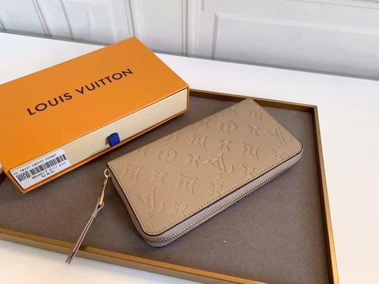 Tunde Store Louis Vuitton Leather Zipper Wallet