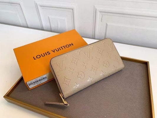 Tunde Store Louis Vuitton Leather Zipper Wallet