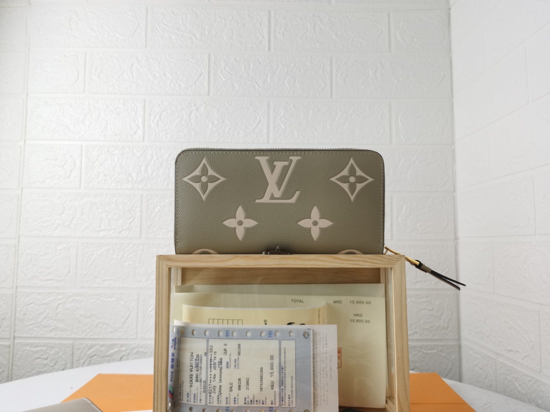Tunde Store Louis Vuitton Leather Zipper Wallet