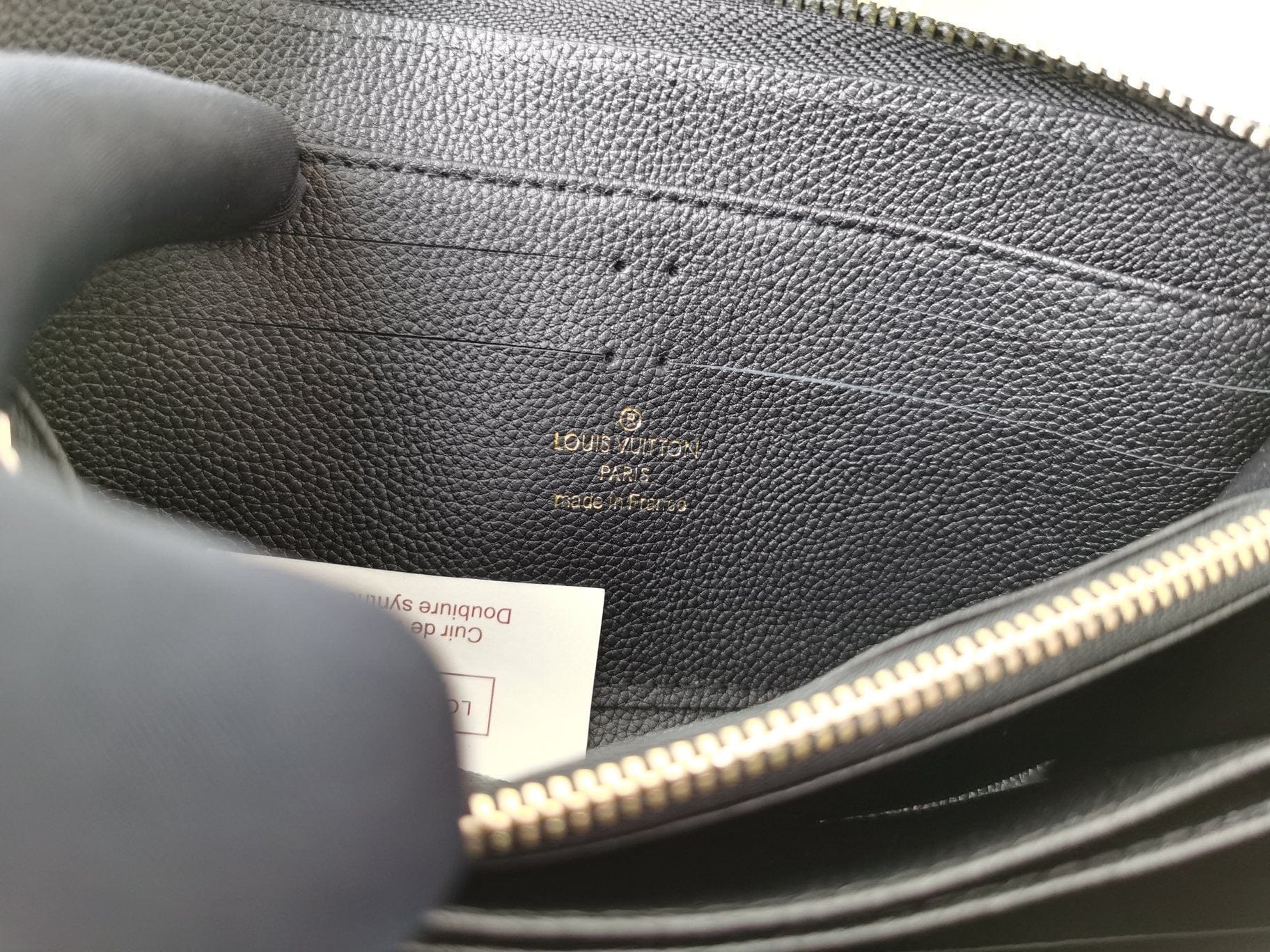Tunde Store Louis Vuitton Leather Zipper Wallet