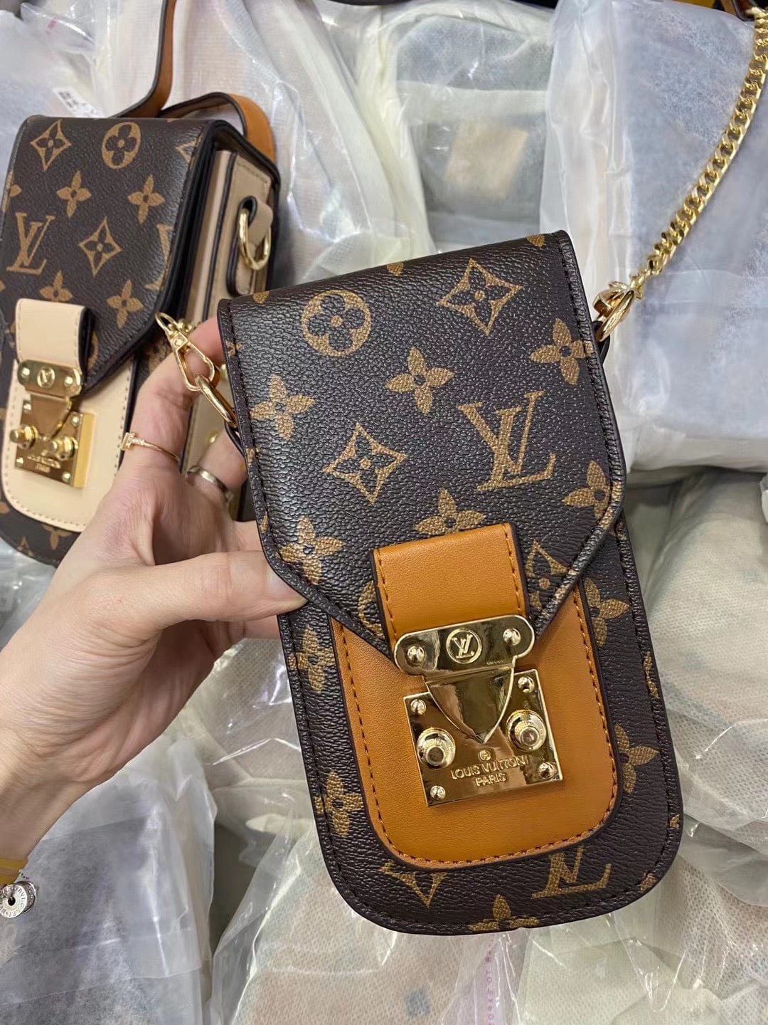 Tunde Store Louis Vuitton Louis Vuitton Phone Pouch Bags For Mobile Phones 6.7 Inch