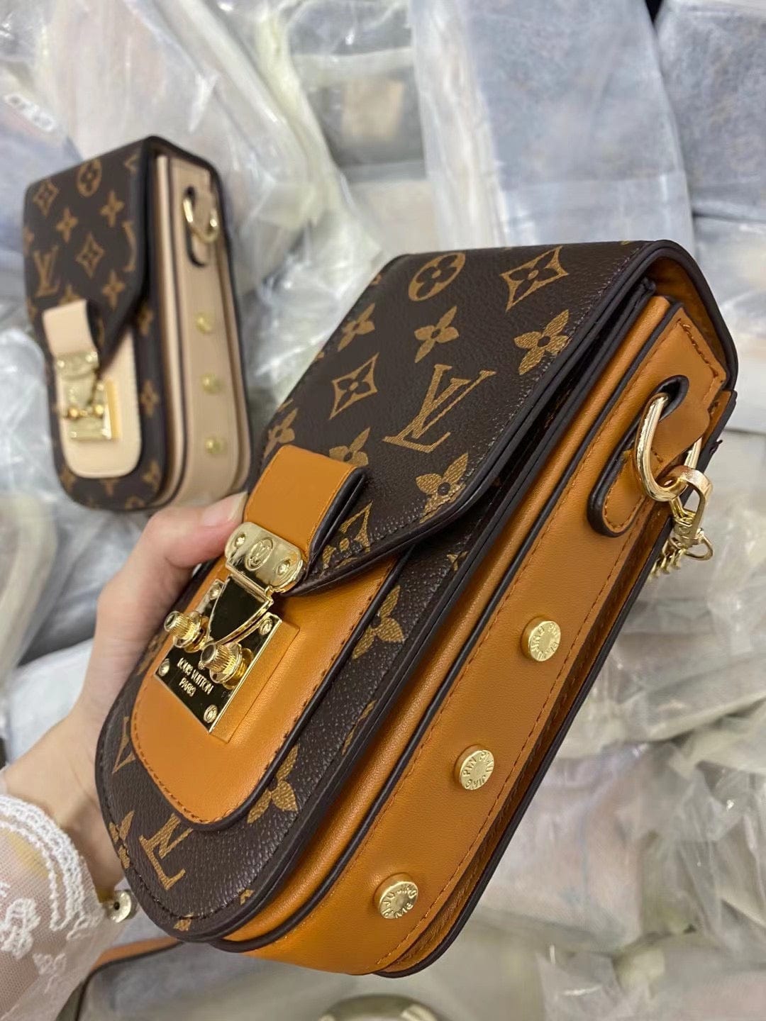 Tunde Store Louis Vuitton Louis Vuitton Phone Pouch Bags For Mobile Phones 6.7 Inch