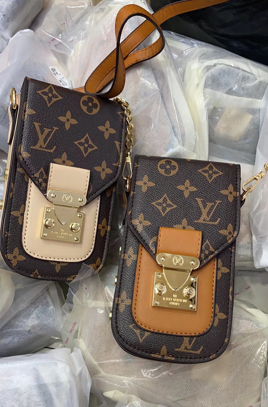 Tunde Store Louis Vuitton Louis Vuitton Phone Pouch Bags For Mobile Phones 6.7 Inch