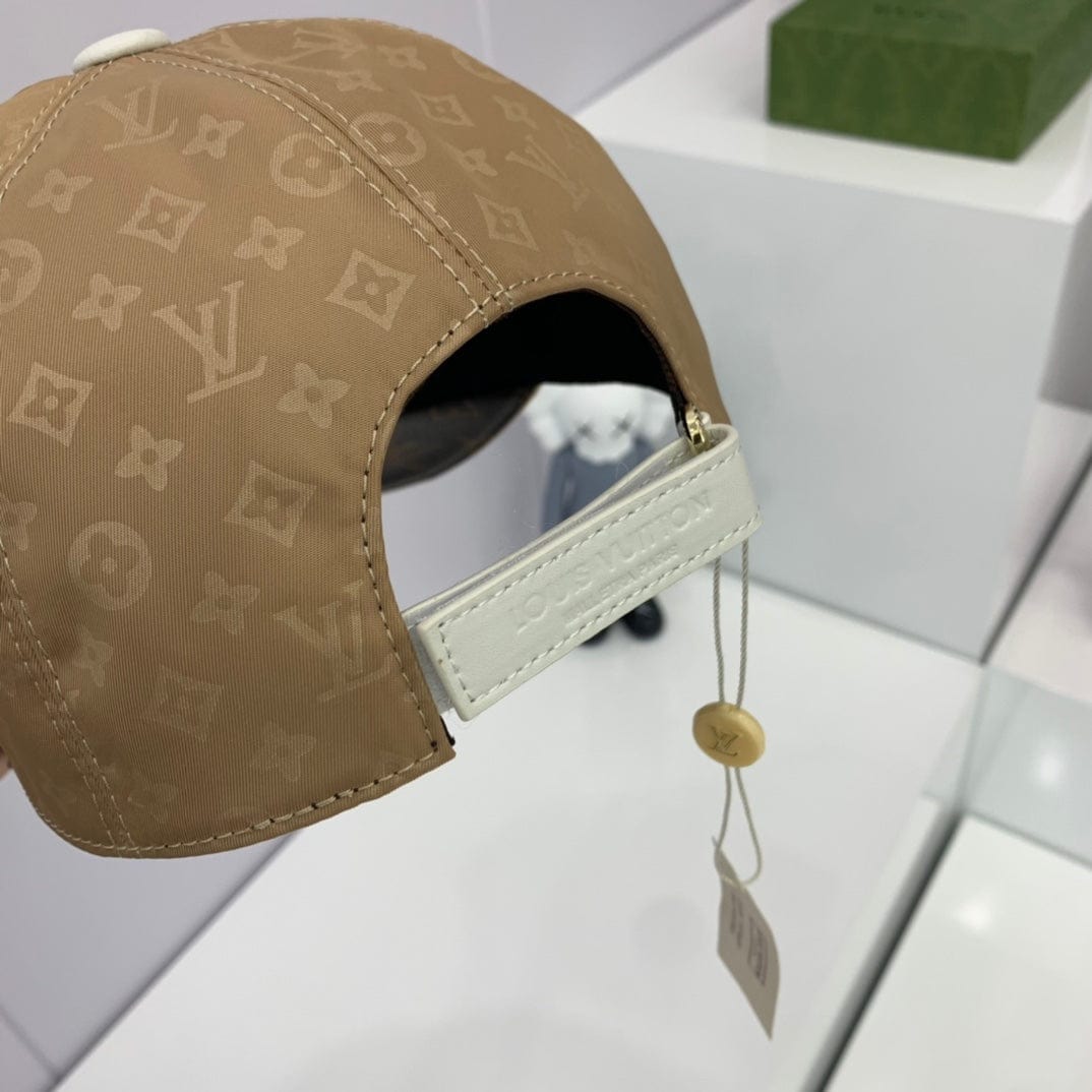 Tunde Store Louis Vuitton Monogram Bi-Color Cap