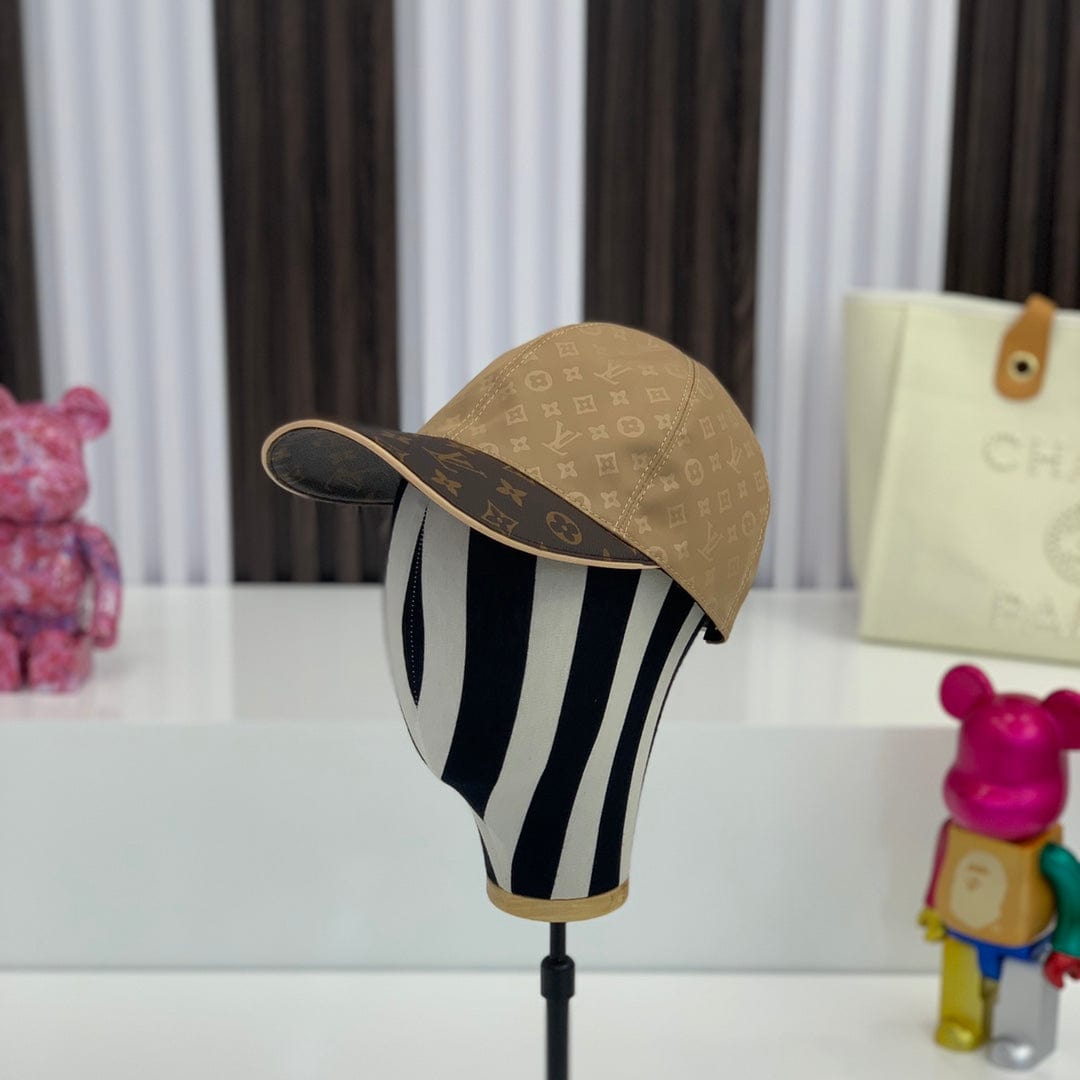 Tunde Store Louis Vuitton Monogram Bi-Color Cap