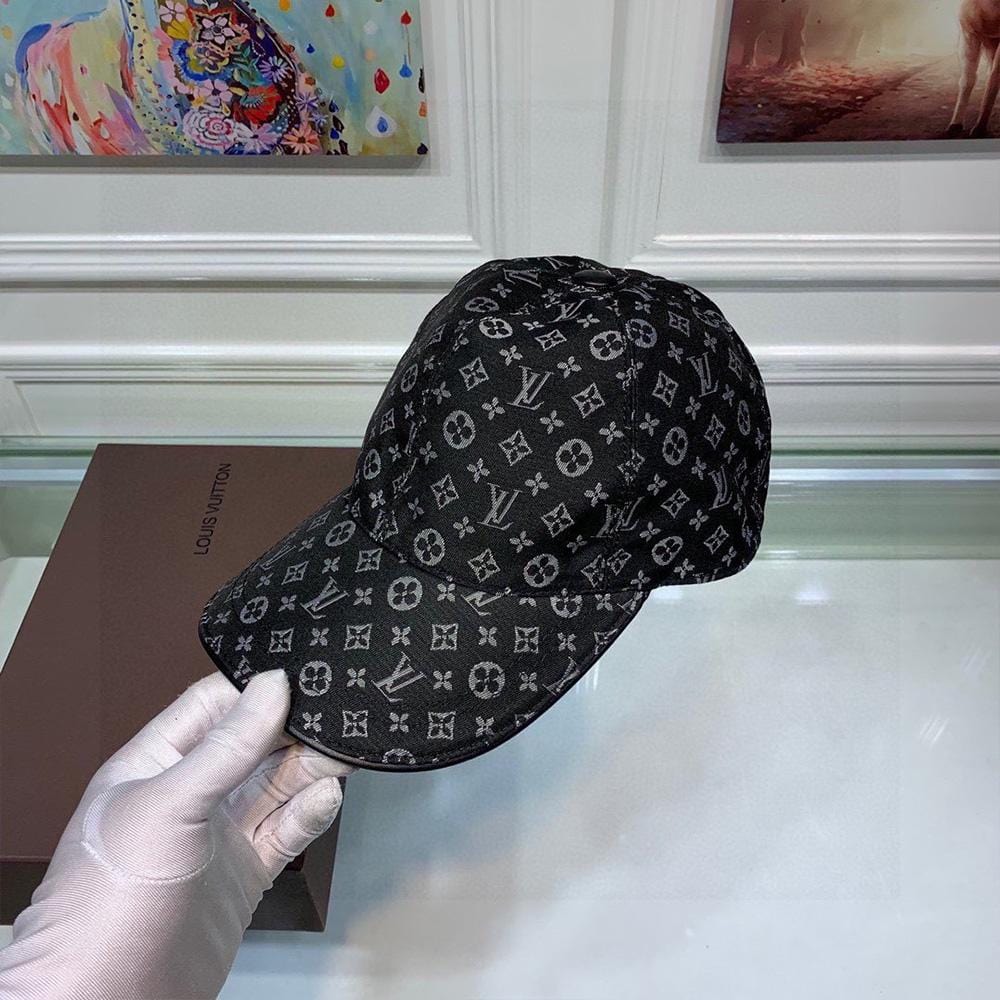 Tunde Store Louis Vuitton Monogram Patterned Black Cap - Classic Louis Vuitton Style Cap