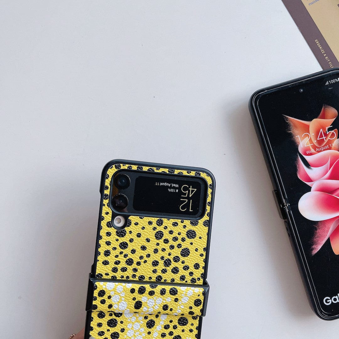 Tunde Store Louis Vuitton Z Flip Phone Case with Bubble Pattern and Strap Holder | Artistic Style