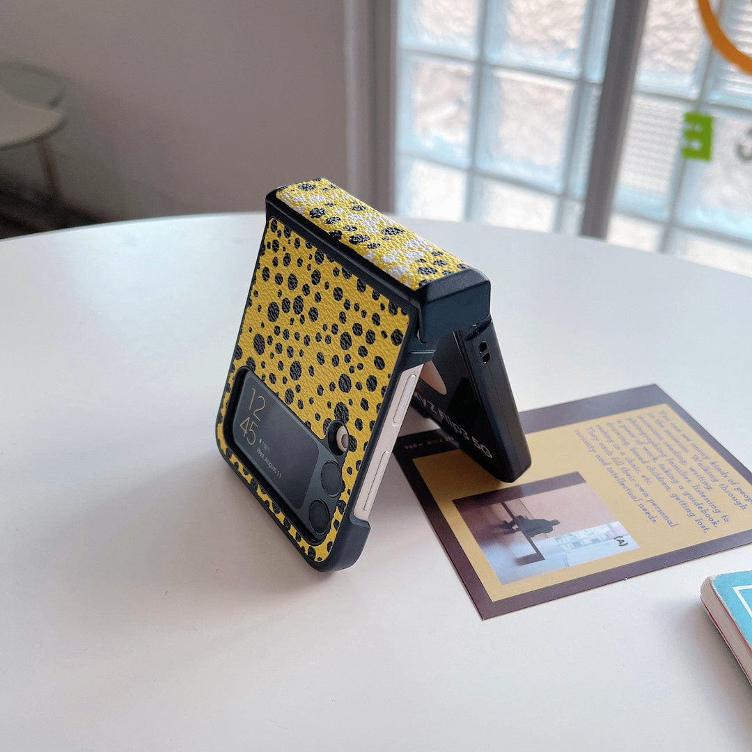 Tunde Store Louis Vuitton Z Flip Phone Case with Bubble Pattern and Strap Holder | Artistic Style