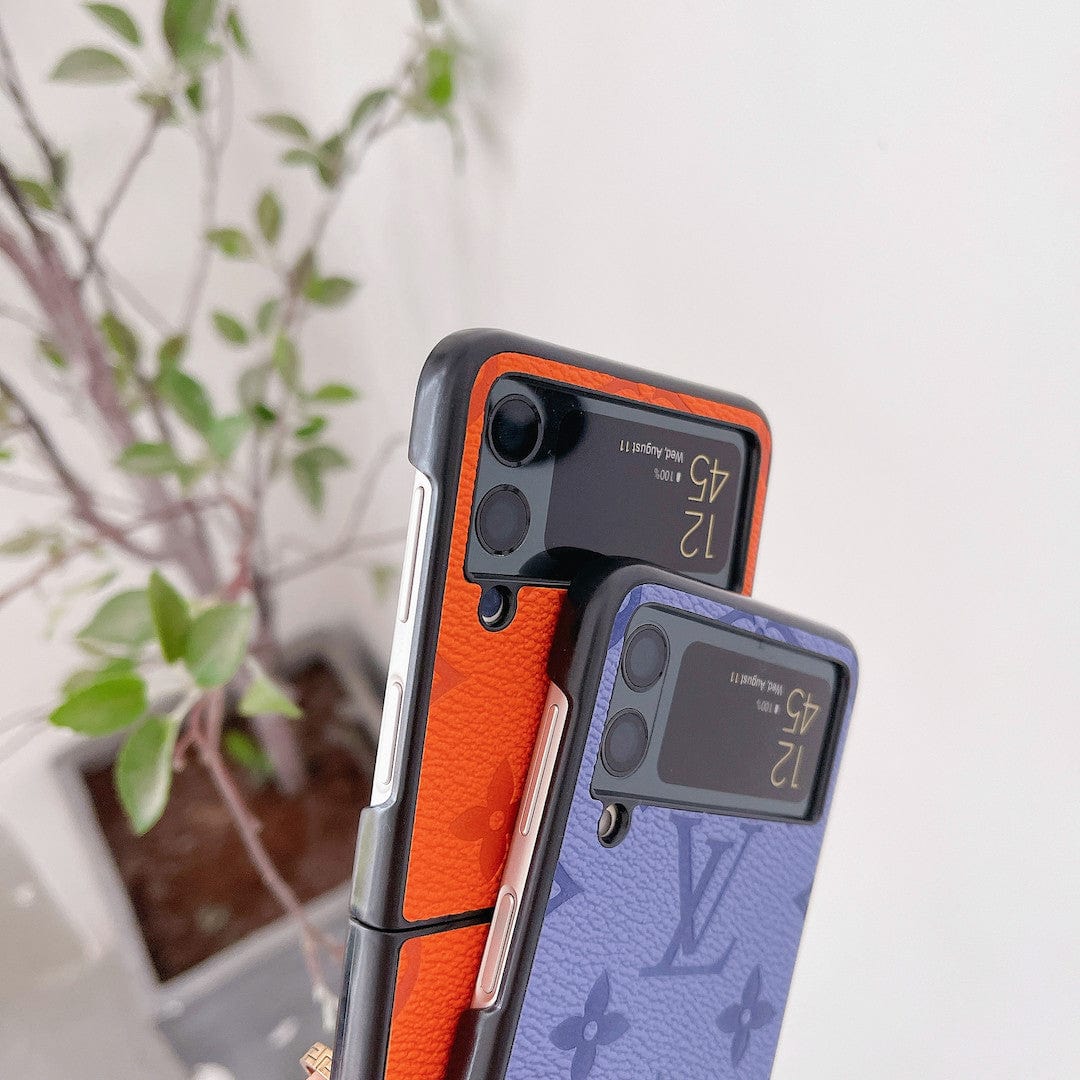 Tunde Store Louis Vuitton Z Flip Phone Cases | Luxurious Craftsmanship with Black Frame