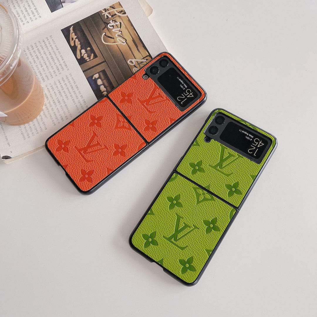 Tunde Store Louis Vuitton Z Flip Phone Cases | Luxurious Craftsmanship with Black Frame
