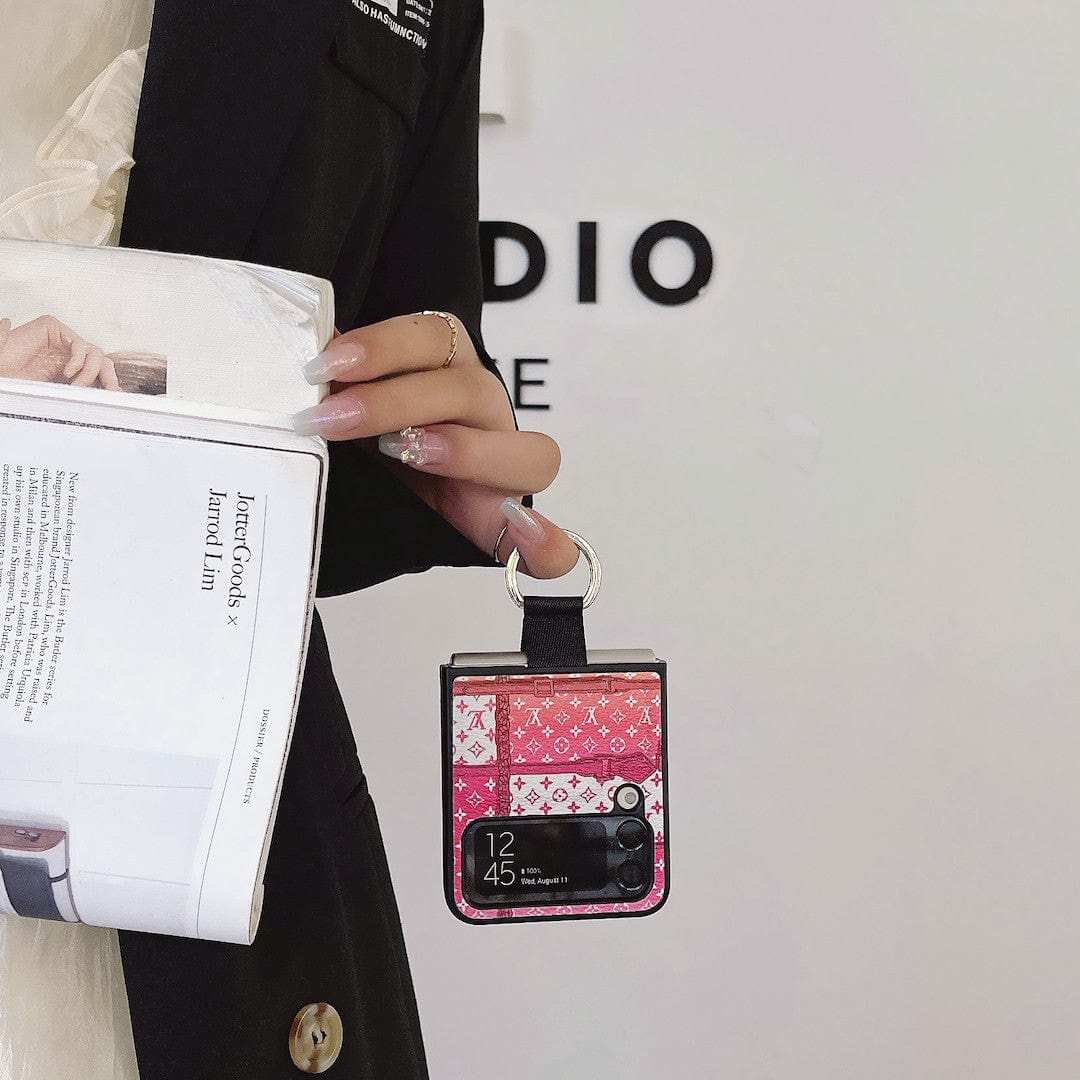 Tunde Store Louis Vuitton Z Flip Phone Cases with Ring Holder | Striking Luxurious Craftsmanship