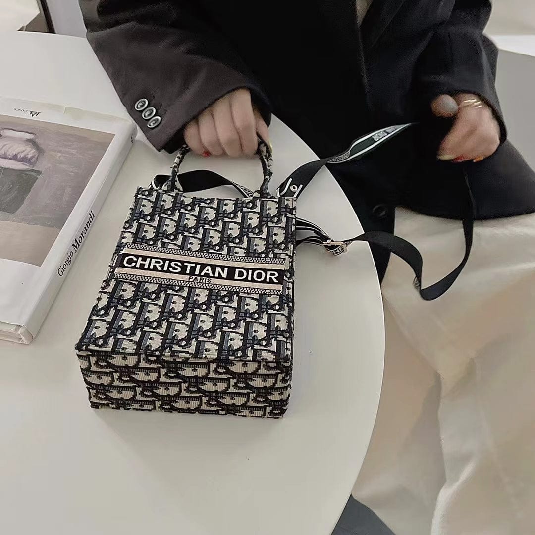 Tunde Store Luxury CD Women Phone Bag "Made In Paris"