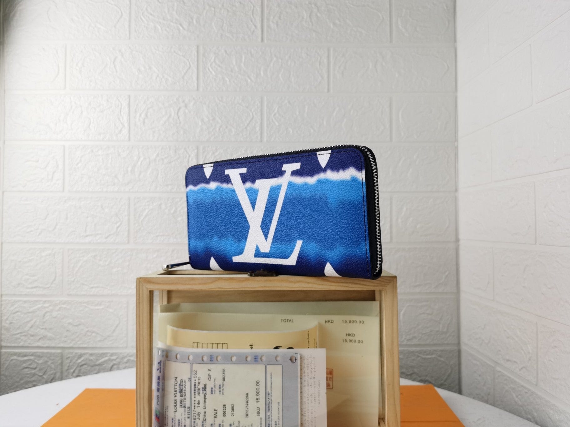 Tunde Store MultiColor Louis Vuitton Leather Zipper Wallet