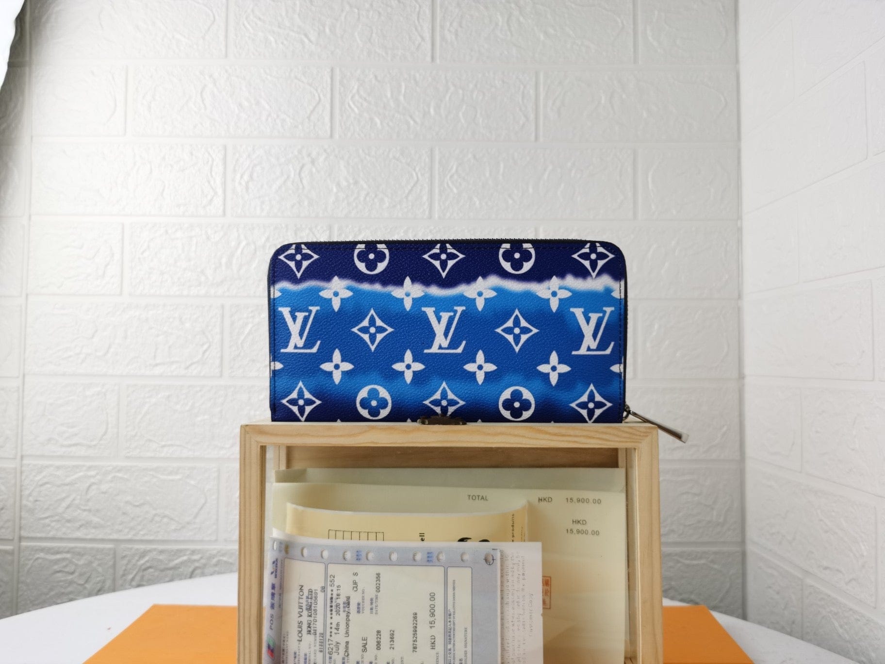 Tunde Store MultiColor Louis Vuitton Leather Zipper Wallet