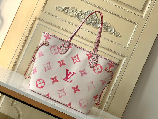 Tunde Store Pink Louis Vuitton Leather Handbag