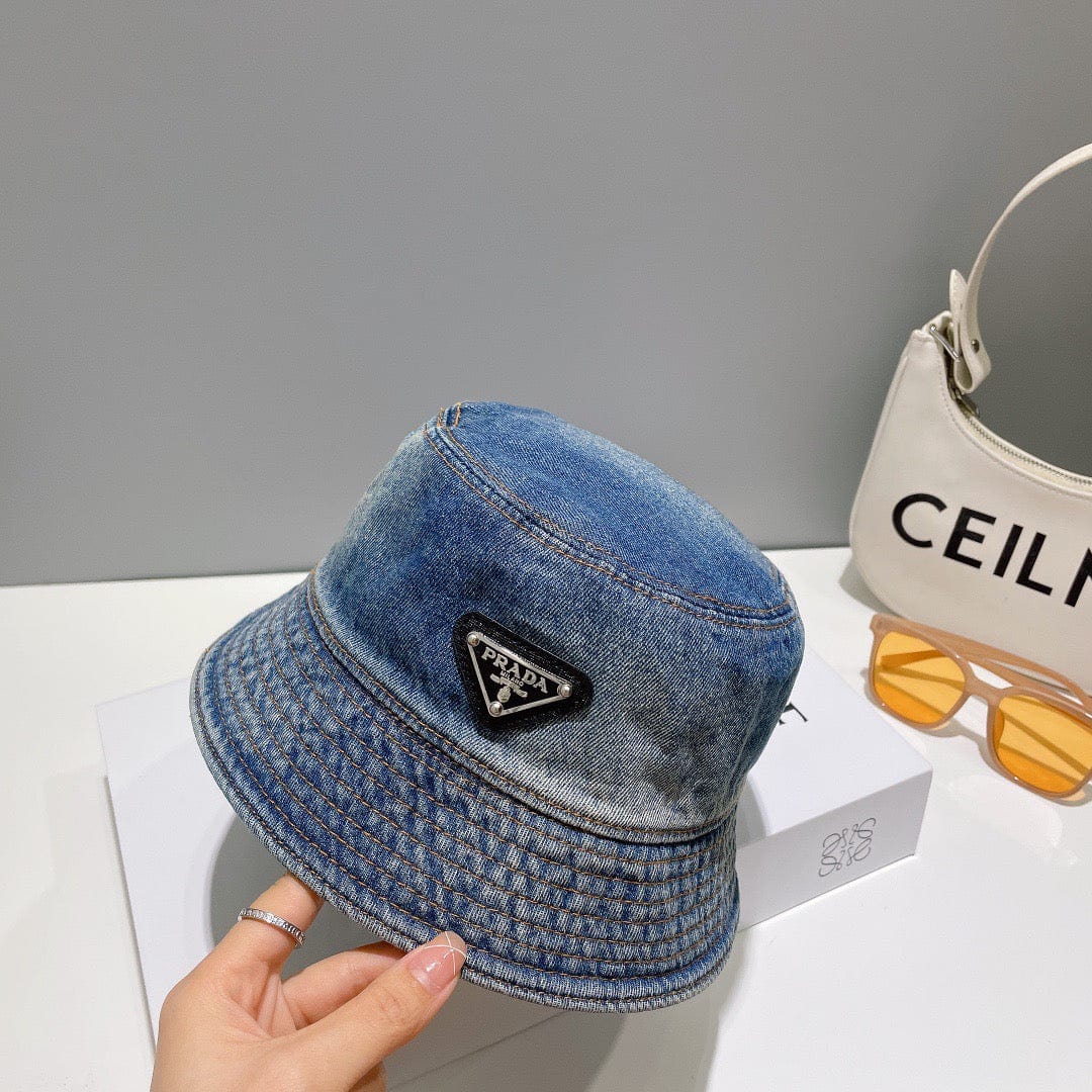 Tunde Store Prada Re-Nylon Bucket Hat for women- Sustainable Style and Versatile Design