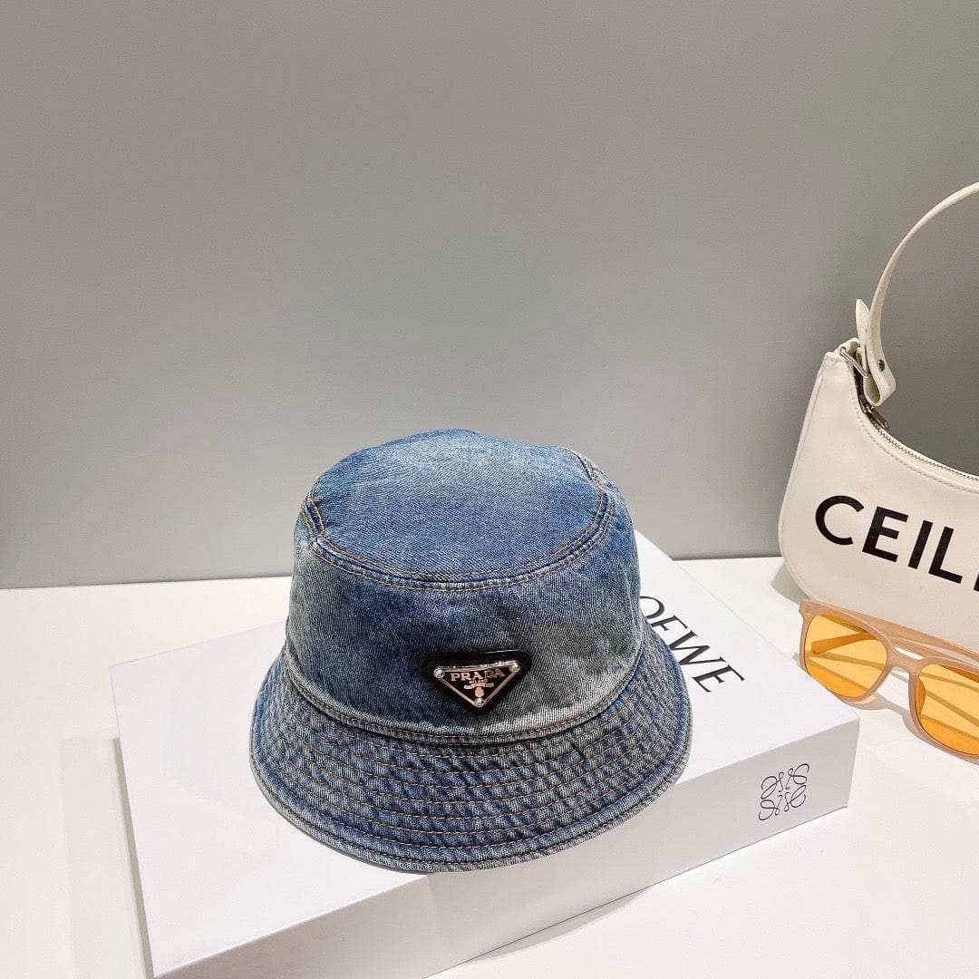 Tunde Store Prada Re-Nylon Bucket Hat for women- Sustainable Style and Versatile Design
