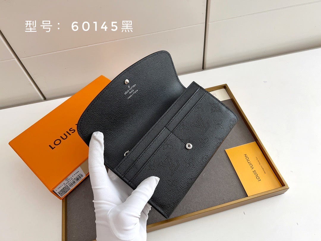 Tunde Store Rose Ballerine Louis Vuitton Wallet